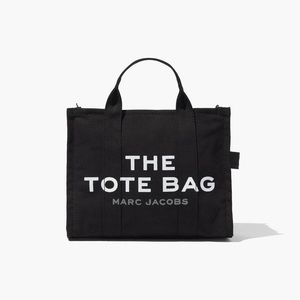 Marc Jacobs tote bag. Used. Only carried a couple of times. Medium tote bag.